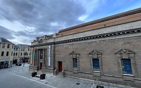 St John'S Apartments